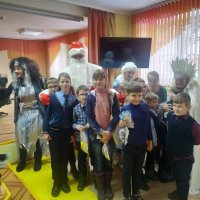В преддверии Нового Года волонтеры посетили детей Жабинковской школы - интерната