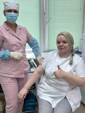 Массовая вакцинация от гриппа и COVID-19 стартовала